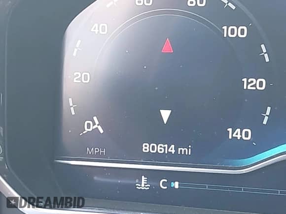 2022 Chevrolet Silverado 1500 RST z VIN 1GCUDEETXNZ561489, wystawiony jako IAAI lot #41959032 z przebiegiem 80 614 mil mil oraz . Historia ofert i sprzedaży dostępna na DreamBid. Obrazek 15.