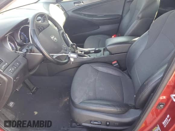 2013 Hyundai Sonata SE с VIN 5NPEC4AB7DH772377, выставлен на аукционе Copart как лот 84638205 с пробегом 97 814 миль миль и Списание • Salvage title. История ставок и продаж доступна на DreamBid. Изображение 7.