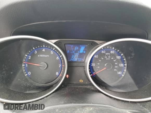 2012 Hyundai Tucson GLS с VIN KM8JU3AC0CU499779, выставлен на аукционе Copart как лот 56961775 с пробегом 145 873 миль миль и Списание • Salvage title. История ставок и продаж доступна на DreamBid. Изображение 9.