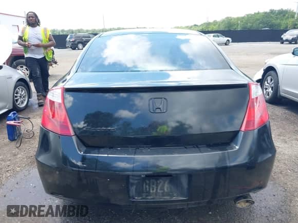 2010 Honda Accord LX-S with VIN 1HGCS1B38AA021633, listed as a IAAI auction lot 42729688 with 224,607 mi miles and . Bid and sale history available at DreamBid. Image 16.