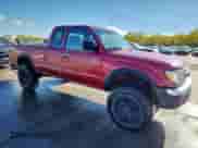 2000 Toyota Tacoma с VIN 4TAWN72NXYZ622542, выставлен на аукционе Copart как лот 86546885 с пробегом 209 314 миль миль и Чистый • Clean title. История ставок и продаж доступна на DreamBid. Изображение 4.