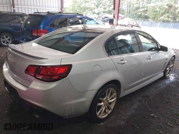 2014 Chevrolet SS с VIN 6G3F15RW2EL956973, выставлен на аукционе IAAI как лот 42581590 с пробегом 95 110 миль миль и . История ставок и продаж доступна на DreamBid. Изображение 4.