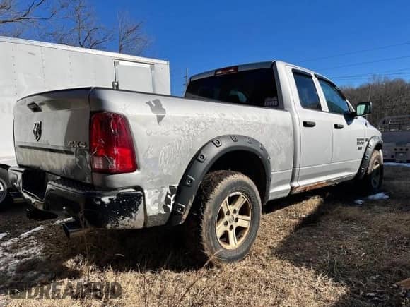 2013 Ram 1500 Tradesman с VIN 1C6RR7FT0DS710105, выставлен на аукционе Copart как лот 46686935 с пробегом 271 582 миль миль и Чистый • Clean title. История ставок и продаж доступна на DreamBid. Изображение 4.