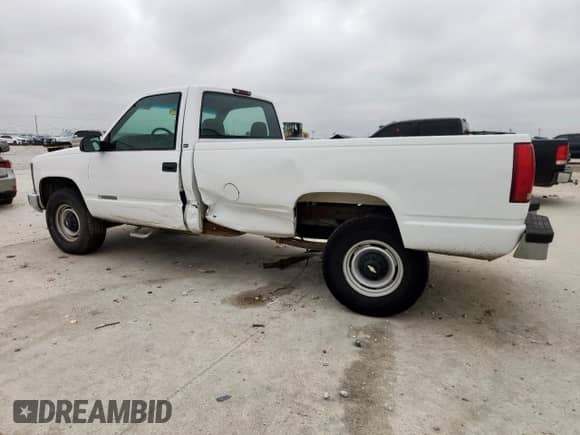 1997 Chevrolet Silverado 2500 с VIN 1GCGC24R2VE258752, выставлен на аукционе Copart как лот 70958145 с пробегом 160 460 миль миль и Списание • Salvage title. История ставок и продаж доступна на DreamBid. Изображение 2.