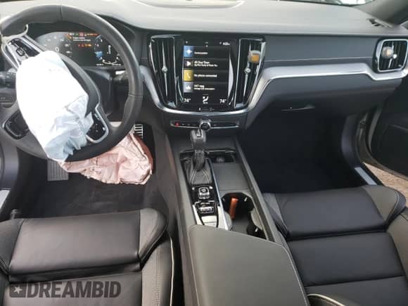 2021 Volvo S60 R-Design with VIN 7JR102FM0MG091442, listed as a Copart auction lot 67990012 with 5,451 mi miles and . Bid and sale history available at DreamBid. Image 8.