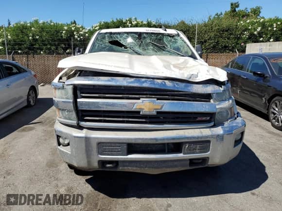 2016 Chevrolet Silverado 2500HD LT with VIN 1GC2KVE86GZ366744, listed as a Copart auction lot 67799654 with 181,075 mi miles and Salvage title. Bid and sale history available at DreamBid. Image 5.
