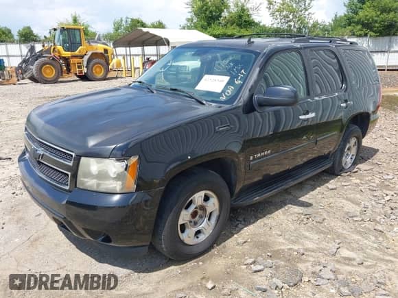 2008 Chevrolet Tahoe LTZ с VIN 1GNFC13J38J111540, выставлен на аукционе IAAI как лот 42528340 с пробегом 285 306 миль миль и . История ставок и продаж доступна на DreamBid. Изображение 2.