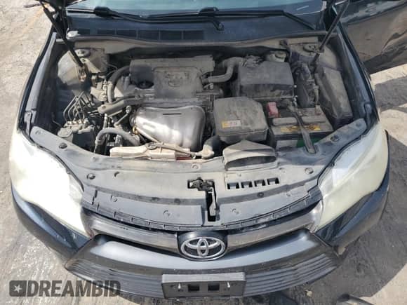 2017 Toyota Camry LE z VIN 4T1BF1FK7HU278383, wystawiony jako Copart lot #70556955 z przebiegiem 182 396 mil mil oraz Szkoda całkowita • Salvage title. Historia ofert i sprzedaży dostępna na DreamBid. Obrazek 11.