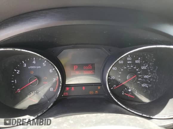 2016 Kia Sedona L с VIN KNDMA5C11G6208038, выставлен на аукционе Copart как лот 61339375 с пробегом 58 860 миль миль и Списание • Salvage title. История ставок и продаж доступна на DreamBid. Изображение 9.