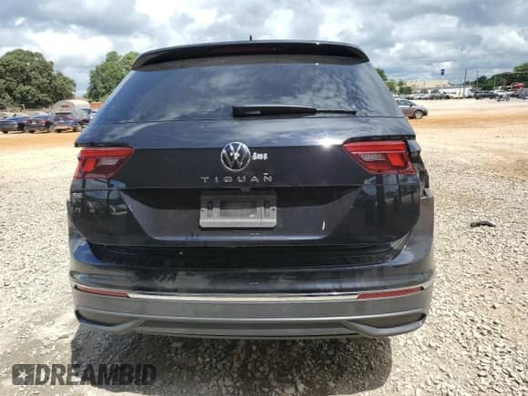 2023 Volkswagen Tiguan SE with VIN 3VVNB7AX3PM094887, listed as a Copart auction lot 68380275 with 43,322 mi miles and Salvage title. Bid and sale history available at DreamBid. Image 6.