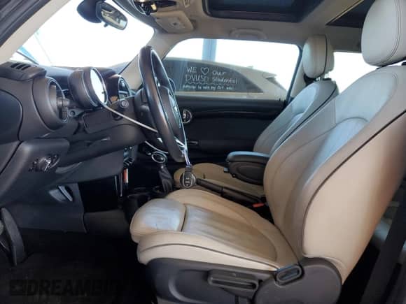 2018 MINI Hardtop Cooper S с VIN WMWXP7C58J2A47907, выставлен на аукционе Copart как лот 86537865 с пробегом 51 324 миль миль и Списание • Salvage title. История ставок и продаж доступна на DreamBid. Изображение 7.