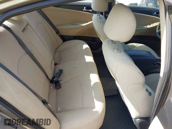 2014 Hyundai Sonata GLS z VIN 5NPEB4ACXEH838269, wystawiony jako IAAI lot #42968890 z przebiegiem 109 056 mil mil oraz . Historia ofert i sprzedaży dostępna na DreamBid. Obrazek 8.