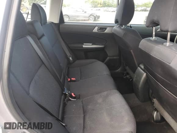 2013 Subaru Forester X z VIN JF2SHABC9DH409850, wystawiony jako Copart lot #70428495 z przebiegiem 113 681 mil mil oraz Szkoda całkowita • Salvage title. Historia ofert i sprzedaży dostępna na DreamBid. Obrazek 10.