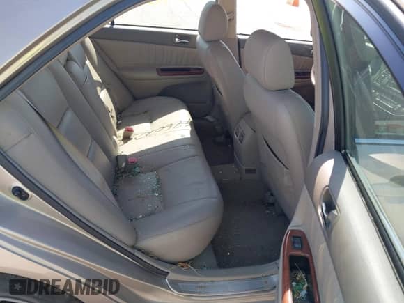 2005 Toyota Camry LE with VIN 4T1BE30K05U533328, listed as a IAAI auction lot 42608228 with Not provided miles and . Bid and sale history available at DreamBid. Image 8.