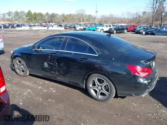2014 Mercedes-Benz CLA 250 with VIN WDDSJ4GB5EN085535, listed as a IAAI auction lot 41834913 with 111,391 mi miles and . Bid and sale history available at DreamBid. Image 14.
