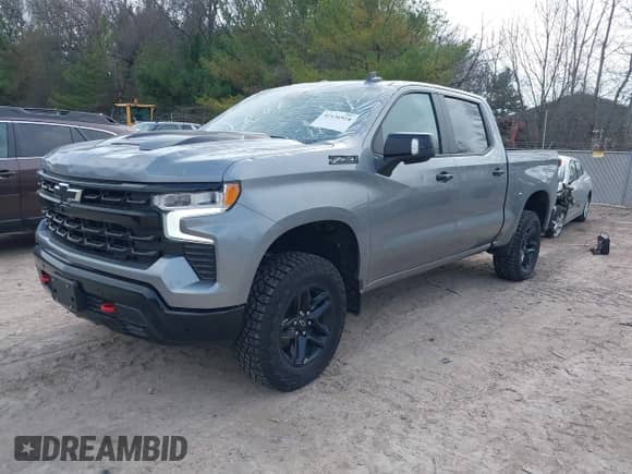 2024 Chevrolet Silverado 1500 LT Trail Boss z VIN 3GCUDFED3RG430280, wystawiony jako IAAI lot #42136924 z przebiegiem 2 261 mil mil oraz . Historia ofert i sprzedaży dostępna na DreamBid. Obrazek 22.