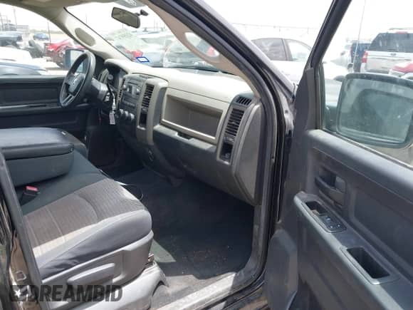 2010 Dodge 1500 ST z VIN 1D7RB1CP9AS196063, wystawiony jako IAAI lot #42359747 z przebiegiem 192 791 mil mil oraz . Historia ofert i sprzedaży dostępna na DreamBid. Obrazek 5.