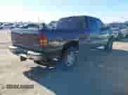2003 GMC Sierra 1500 SLE с VIN 1GTEK19T33E239228, выставлен на аукционе IAAI как лот 41419065 с пробегом Не указан миль и . История ставок и продаж доступна на DreamBid. Изображение 4.