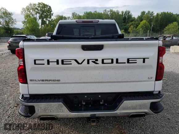 2020 Chevrolet Silverado 1500 LT with VIN 3GCUYDET6LG189239, listed as a Copart auction lot 67071715 with 108,272 mi miles and Salvage title. Bid and sale history available at DreamBid. Image 6.