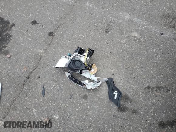 2018 Chevrolet Sonic LT с VIN 1G1JD6SH8J4104396, выставлен на аукционе Copart как лот 90804305 с пробегом 77 171 миль миль и На запчасти • Non repairable. История ставок и продаж доступна на DreamBid. Изображение 12.