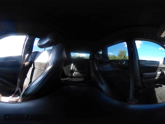 2014 Jeep Grand Cherokee SRT-8 с VIN 1C4RJFDJXEC198828, выставлен на аукционе IAAI как лот 43062946 с пробегом 106 856 миль миль и . История ставок и продаж доступна на DreamBid. Изображение 18.