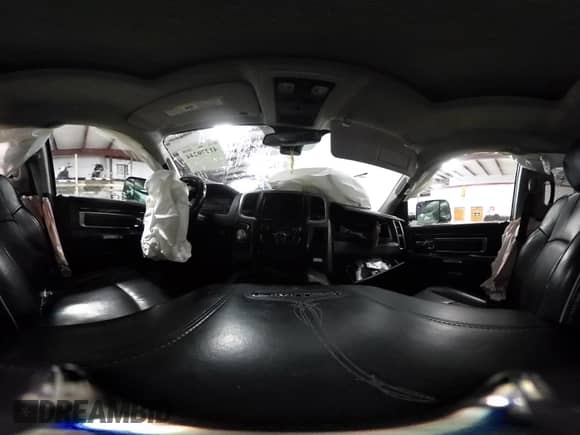 2015 Ram 1500 Laramie Longhorn с VIN 1C6RR7PM0FS668206, выставлен на аукционе IAAI как лот 41270244 с пробегом Не указан миль и . История ставок и продаж доступна на DreamBid. Изображение 18.