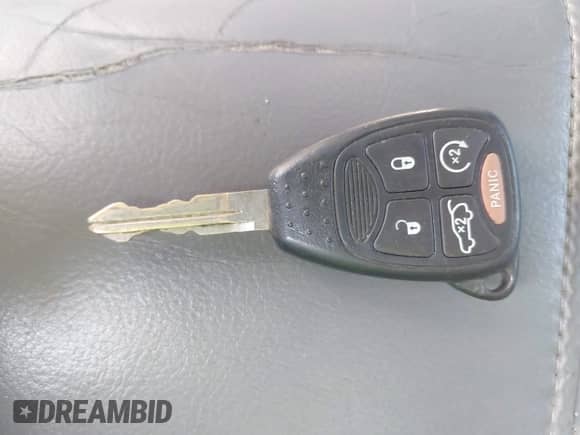 2007 Jeep Commander Sport с VIN 1J8HG48P07C528419, выставлен на аукционе IAAI как лот 42964785 с пробегом Не указан миль и . История ставок и продаж доступна на DreamBid. Изображение 11.