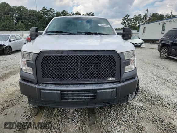 2017 Ford F-150 XL с VIN 1FTMF1C86HKD06918, выставлен на аукционе Copart как лот 71556305 с пробегом 203 452 миль миль и Списание • Salvage title. История ставок и продаж доступна на DreamBid. Изображение 5.