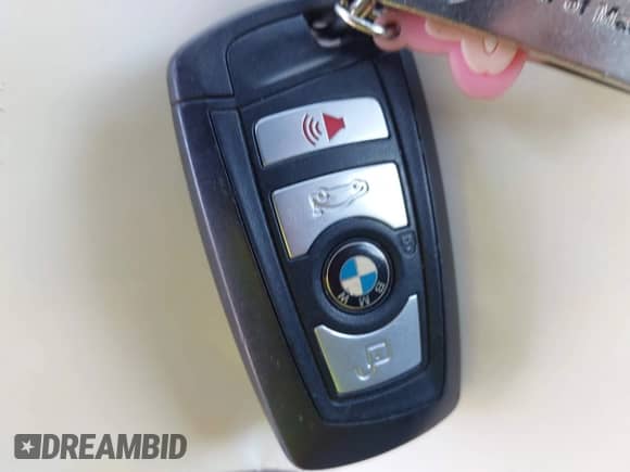 2013 BMW 5 Series 528i xDrive z VIN WBAXH5C50DD114488, wystawiony jako IAAI lot #42934634 z przebiegiem 103 848 mil mil oraz . Historia ofert i sprzedaży dostępna na DreamBid. Obrazek 11.