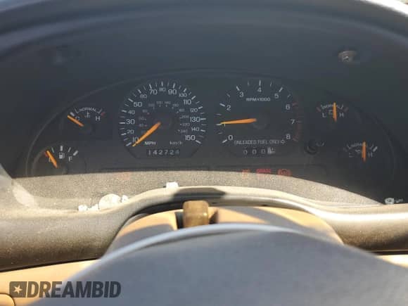 1998 Ford Mustang GT z VIN 1FAFP42X9WF179805, wystawiony jako Copart lot #82494395 z przebiegiem 142 724 mil mil oraz Szkoda całkowita • Salvage title. Historia ofert i sprzedaży dostępna na DreamBid. Obrazek 9.