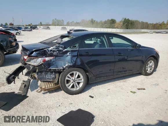 2011 Hyundai Sonata GLS z VIN 5NPEB4AC8BH215034, wystawiony jako Copart lot #82223245 z przebiegiem 193 540 mil mil oraz Czysty tytuł • Clean title. Historia ofert i sprzedaży dostępna na DreamBid. Obrazek 3.