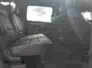 2023 Ram 1500 Laramie z VIN 1C6SRFJT0PN587461, wystawiony jako Copart lot #85912915 z przebiegiem 10 641 mil mil oraz Szkoda całkowita • Salvage title. Historia ofert i sprzedaży dostępna na DreamBid. Obrazek 10.