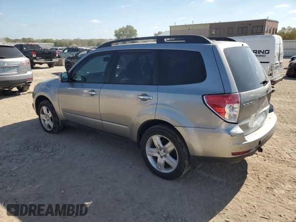 2009 Subaru Forester X z VIN JF2SH63679H729245, wystawiony jako Copart lot #86156635 z przebiegiem 182 709 mil mil oraz Szkoda całkowita • Salvage title. Historia ofert i sprzedaży dostępna na DreamBid. Obrazek 2.