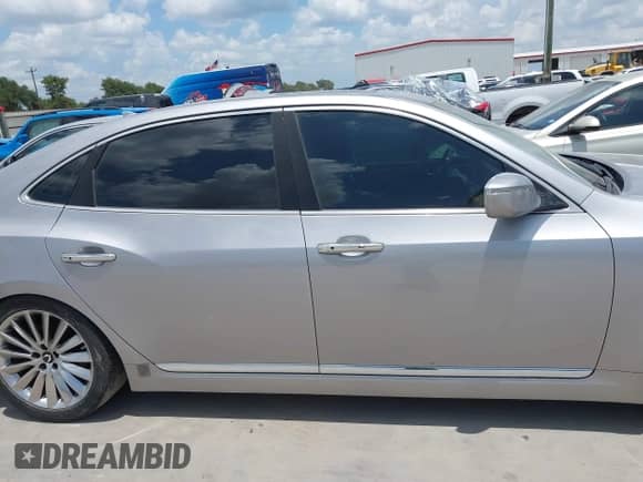 2014 Hyundai Equus Ultimate z VIN KMHGH4JH4EU076707, wystawiony jako IAAI lot #42707610 z przebiegiem 87 991 mil mil oraz . Historia ofert i sprzedaży dostępna na DreamBid. Obrazek 14.