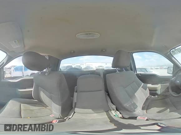 2009 Ford F-150 XL с VIN 1FTRF14W99KB43928, выставлен на аукционе Copart как лот 49001195 с пробегом 162 097 миль миль и Списание • Salvage title. История ставок и продаж доступна на DreamBid. Изображение 13.