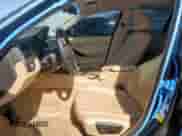 2015 BMW 3 Series 320i с VIN WBA3B1G5XFNT02709, выставлен на аукционе Copart как лот 82062725 с пробегом Не указан миль и Чистый • Clean title. История ставок и продаж доступна на DreamBid. Изображение 7.