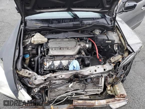 2006 Honda Accord EX-L z VIN 1HGCM65556A019575, wystawiony jako Copart lot #51156385 z przebiegiem 297 736 mil mil oraz Nie do naprawy • Non repairable. Historia ofert i sprzedaży dostępna na DreamBid. Obrazek 13.