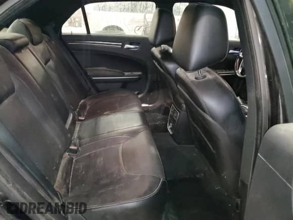 2013 Chrysler 300 C с VIN 2C3CCAET1DH711645, выставлен на аукционе Copart как лот 52899625 с пробегом 122 063 миль миль и На запчасти • Non repairable. История ставок и продаж доступна на DreamBid. Изображение 10.