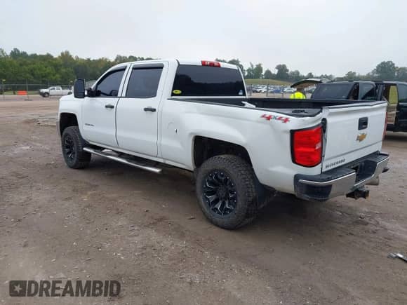 2015 Chevrolet Silverado 2500HD Work Truck with VIN 1GC1KUE89FF140896, listed as a IAAI auction lot 43308782 with 197,170 mi miles and . Bid and sale history available at DreamBid. Image 3.