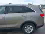 2017 Kia Sorento LX with VIN 5XYPG4A30HG226166, listed as a IAAI auction lot 42738804 with 122,790 mi miles and . Bid and sale history available at DreamBid. Image 18.