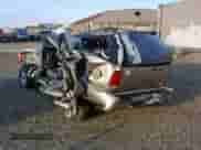 2002 Chevrolet Blazer LS z VIN 1GNDT13WX2K135046, wystawiony jako Copart lot #26860929 z przebiegiem Nie podano mil oraz Szkoda całkowita • Salvage title. Historia ofert i sprzedaży dostępna na DreamBid. Obrazek 3.