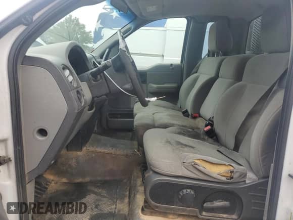 2008 Ford F-150 XL with VIN 1FTRF12268KE85416, listed as a Copart auction lot 84966635 with 264,866 mi miles and Clean title. Bid and sale history available at DreamBid. Image 7.