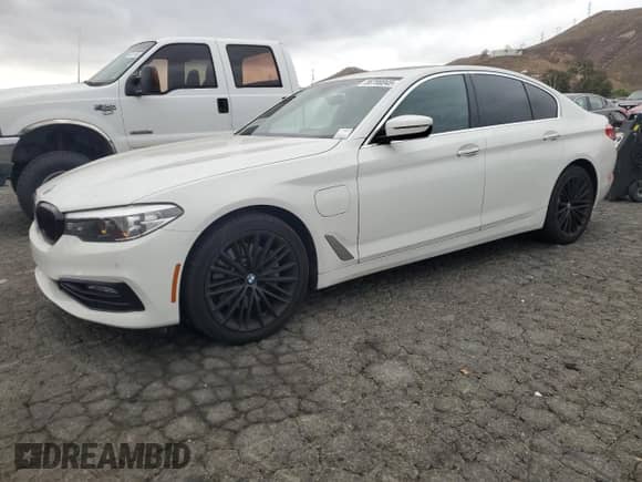 2018 BMW 5 Series 530e with VIN WBAJA9C55JB033169, listed as a Copart auction lot 86700045 with 175,212 mi miles and Clean title. Bid and sale history available at DreamBid. Image 1.