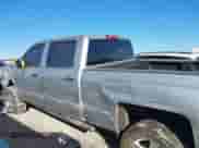 2017 Chevrolet Silverado 2500HD Work Truck z VIN 1GC1KUEG5HF122776, wystawiony jako IAAI lot #41386927 z przebiegiem 55 682 mil mil oraz . Historia ofert i sprzedaży dostępna na DreamBid. Obrazek 14.