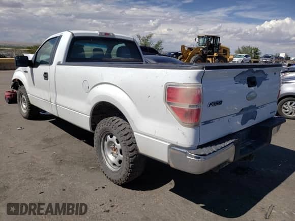 2012 Ford F-150 XL with VIN 1FTNF1CF8CKD32805, listed as a Copart auction lot 70281743 with 285,621 mi miles and Salvage title. Bid and sale history available at DreamBid. Image 3.