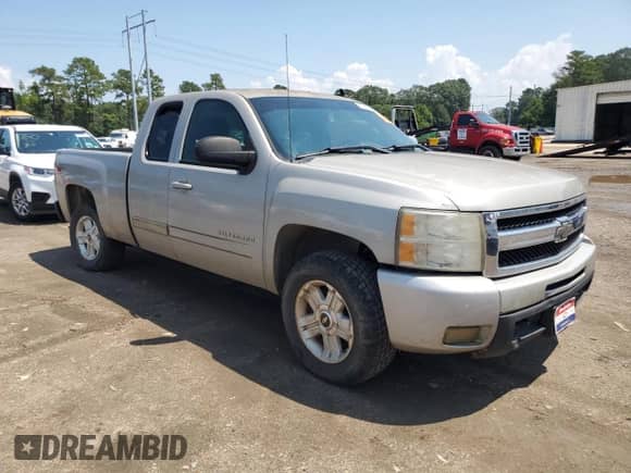 2009 Chevrolet Silverado 1500 LTZ с VIN 1GCEK39039Z208158, выставлен на аукционе Copart как лот 69484225 с пробегом 177 660 миль миль и Списание • Salvage title. История ставок и продаж доступна на DreamBid. Изображение 4.