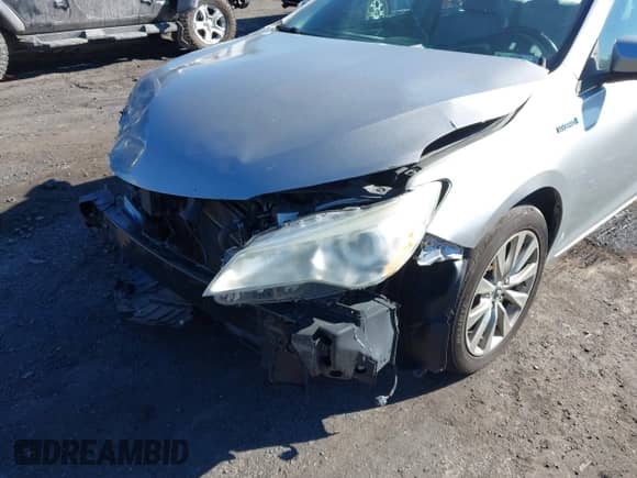 2016 Toyota Camry XLE z VIN 4T1BD1FK0GU199867, wystawiony jako IAAI lot #43473931 z przebiegiem 148 028 mil mil oraz . Historia ofert i sprzedaży dostępna na DreamBid. Obrazek 6.