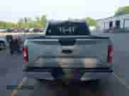 2019 Ford F-150 XLT z VIN 1FTEW1EP6KKD95650, wystawiony jako IAAI lot #42834163 z przebiegiem 100 460 mil mil oraz . Historia ofert i sprzedaży dostępna na DreamBid. Obrazek 16.