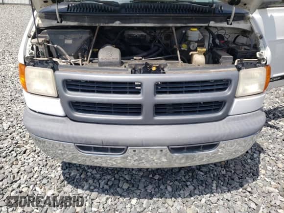 2000 Dodge RAM with VIN 2B4HB11Y1YK132067, listed as a Copart auction lot 58911665 with 147,473 mi miles and Clean title. Bid and sale history available at DreamBid. Image 12.