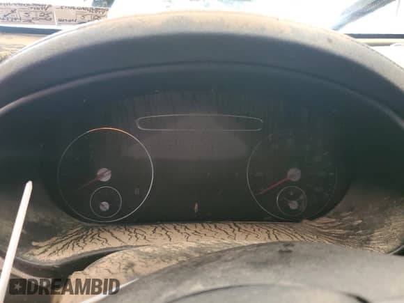 2018 Kia Sorento LX z VIN 5XYPG4A37JG386812, wystawiony jako Copart lot #57805945 z przebiegiem Nie podano mil oraz Szkoda całkowita • Salvage title. Historia ofert i sprzedaży dostępna na DreamBid. Obrazek 9.